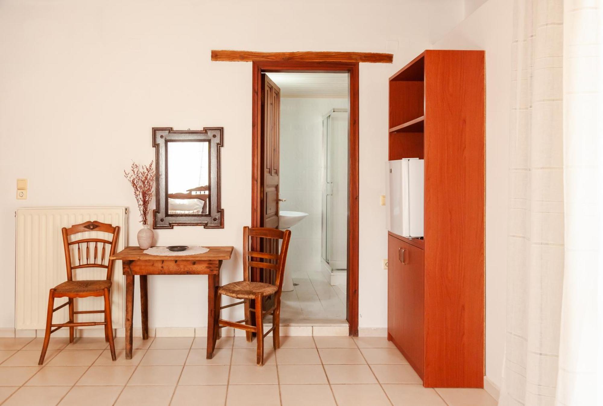 Amnisiades Apartments Karteros Ngoại thất bức ảnh
