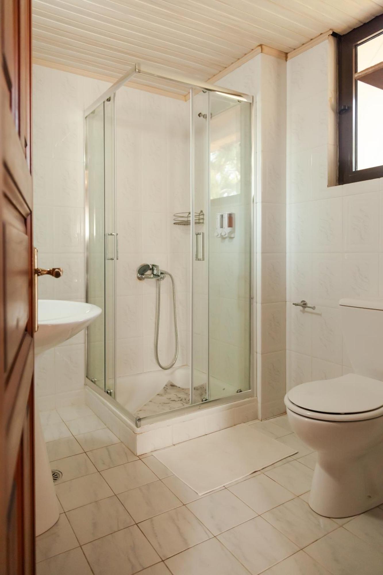 Amnisiades Apartments Karteros Ngoại thất bức ảnh