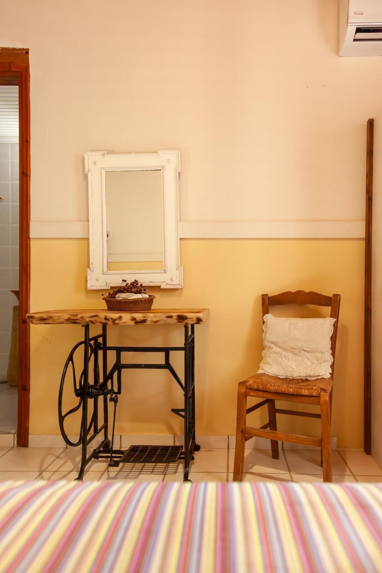 Amnisiades Apartments Karteros Ngoại thất bức ảnh