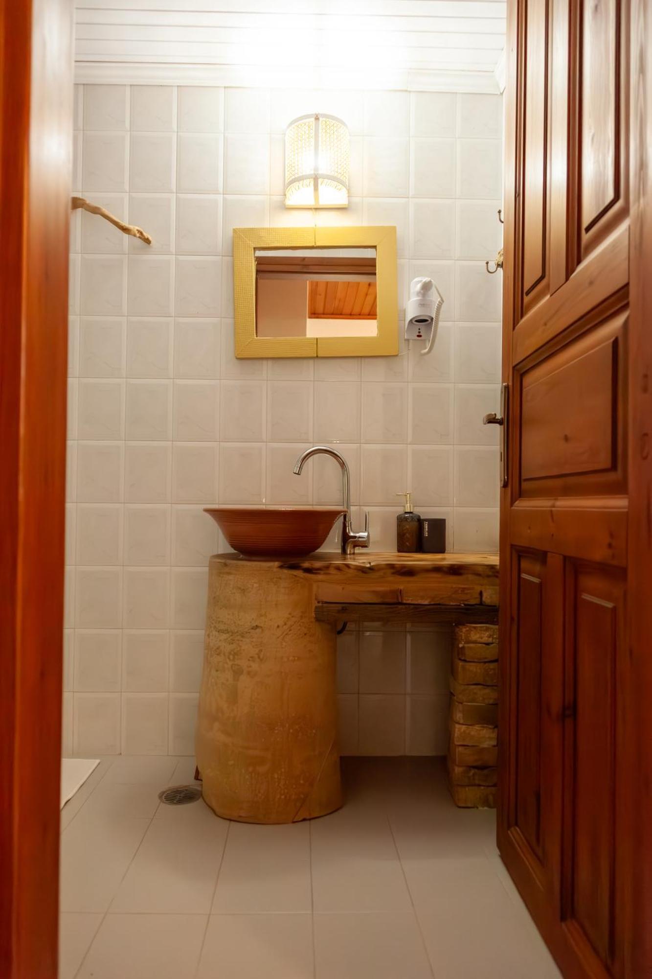 Amnisiades Apartments Karteros Ngoại thất bức ảnh